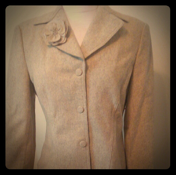 2 pc cashmere/wool suit - Picture 1 of 4